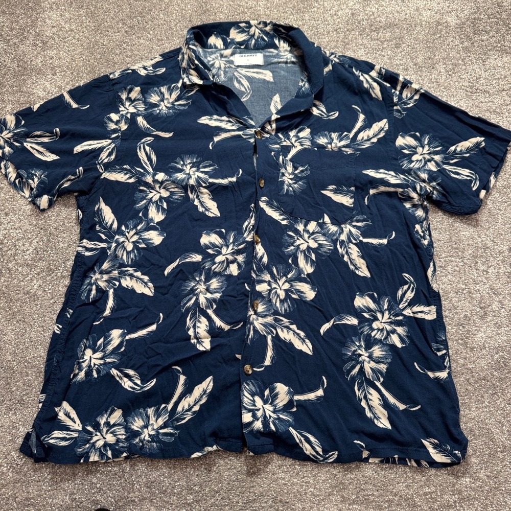 Old Navy Shirt Mens XL Floral Rayon Aloha Tropical Beach Vacation Resort Camp